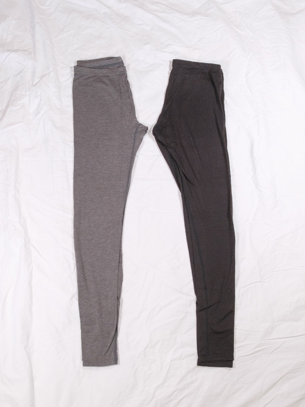 Lot of 2 Uniqlo Black & Grey Heattech Leggings JP M